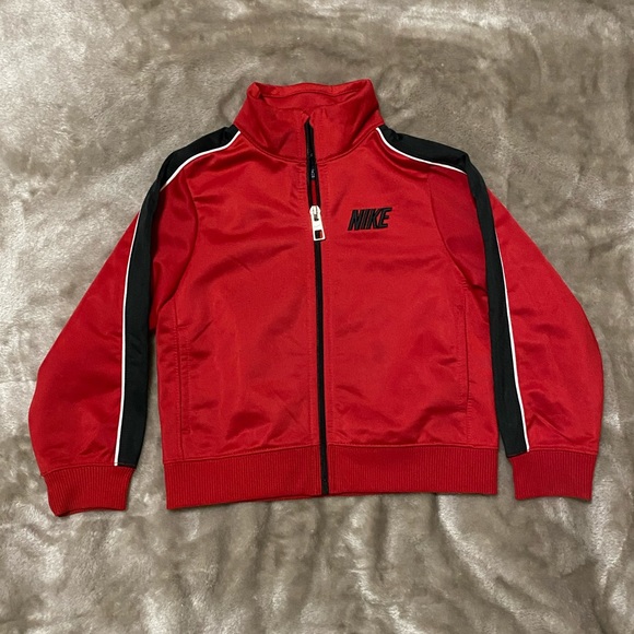 FREE SHIPPING Nike outfit - Picture 5 of 5